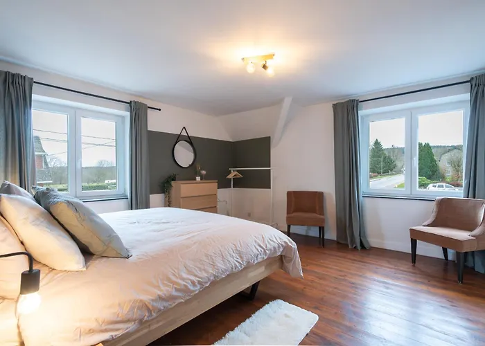 Le Refuge - 10 People, Charming Renovated Hébergement de vacances *