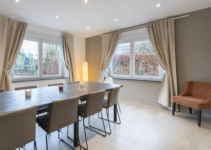 Hébergement de vacances Le Refuge - 10 People, Charming Renovated